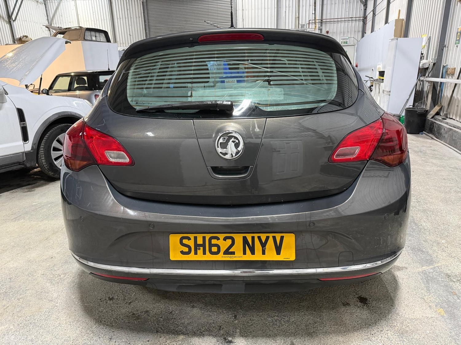 Used Vauxhall Astra 2012 for sale - 77595812: Photo 5