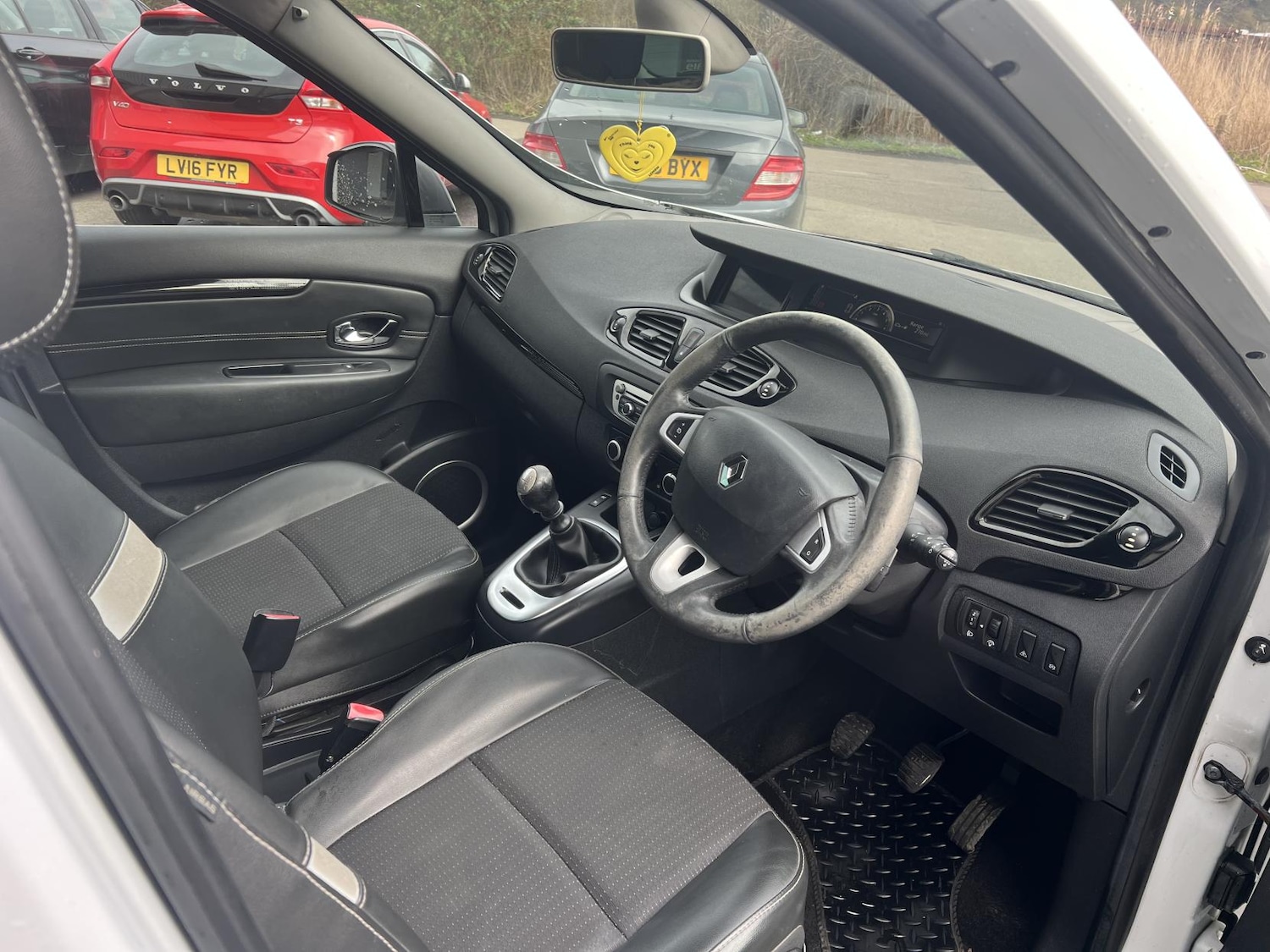 Used Renault Scenic 2012 for sale - 77940947: Photo 7