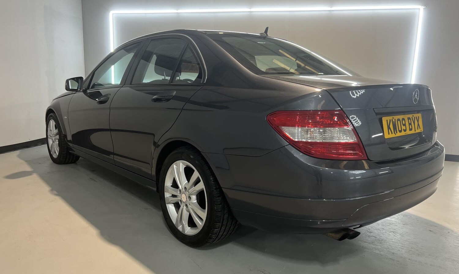 Used Mercedes-Benz C Class 2009 for sale - 77704410: Photo 6