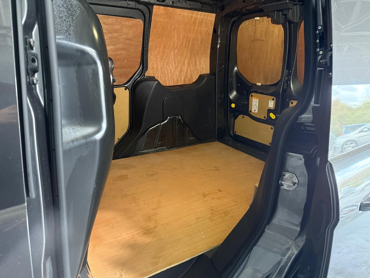 Used Ford Transit Connect 2016 for sale - 76355893: Photo 18