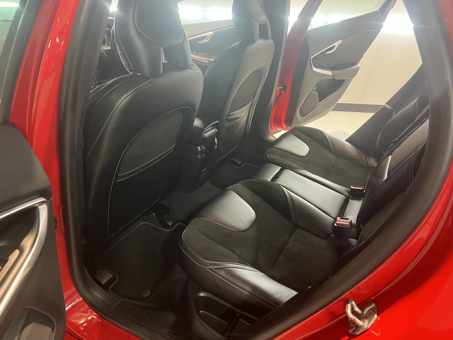 Used Volvo V40 2016 for sale - 77732747: Photo 10