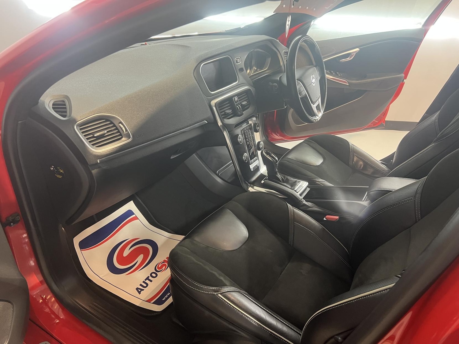 Used Volvo V40 2016 for sale - 77732747: Photo 12