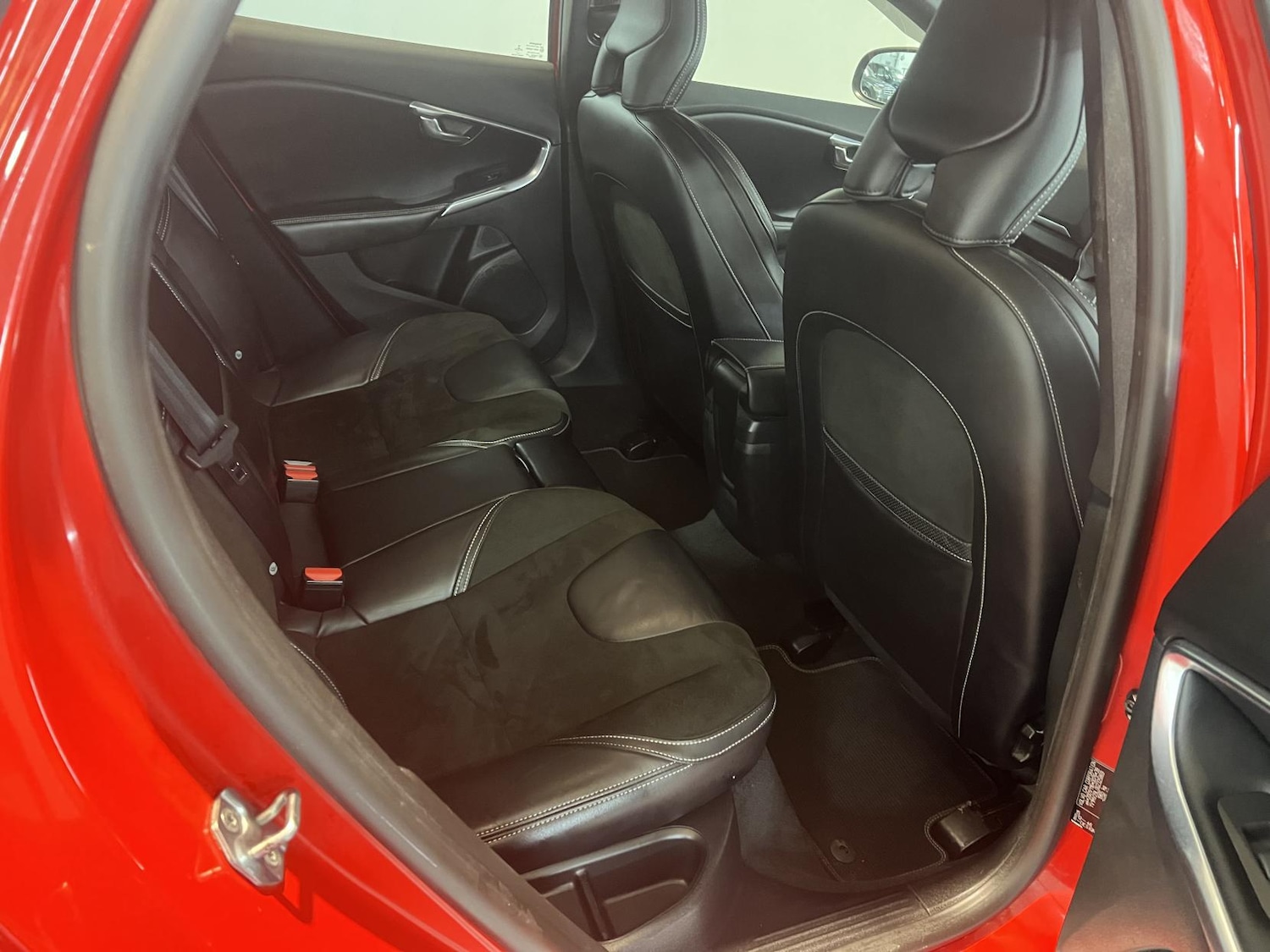 Used Volvo V40 2016 for sale - 77732747: Photo 9