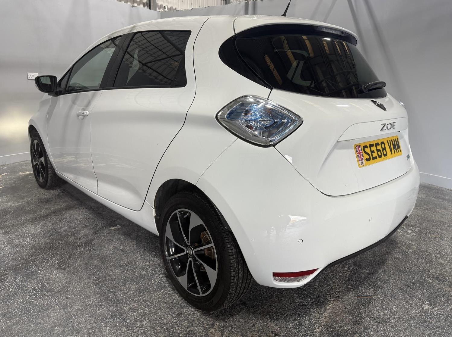 Used Renault Zoe 2019 for sale - 76402293: Photo 6