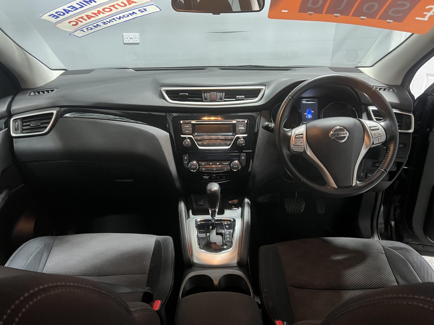 Used Nissan Qashqai 2015 for sale - 76700533: Photo 12