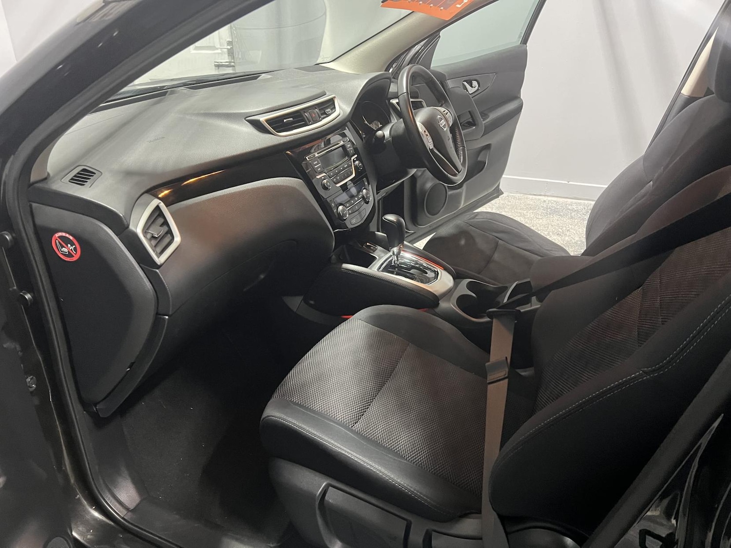 Used Nissan Qashqai 2015 for sale - 76700533: Photo 13