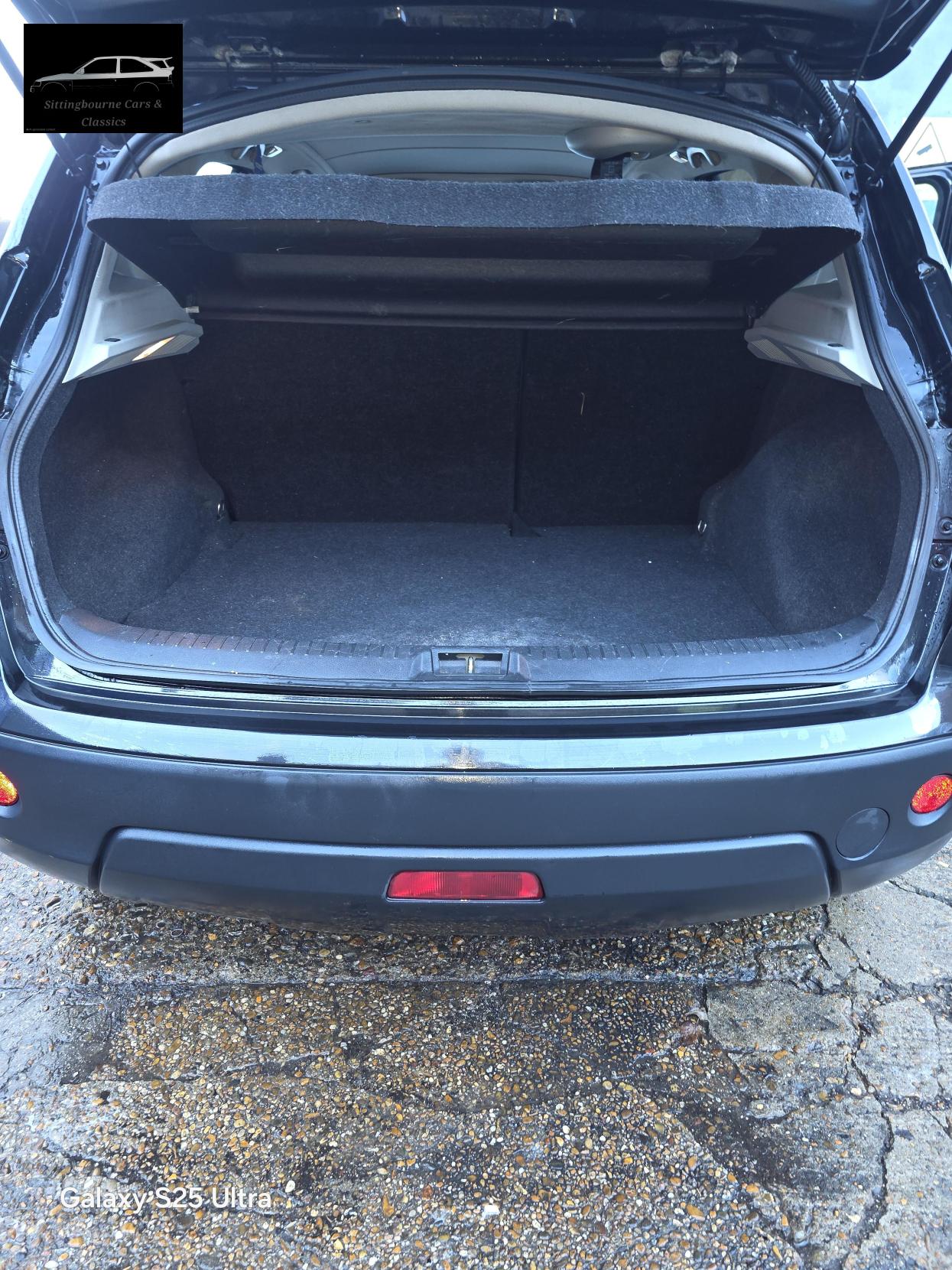 Used Nissan Qashqai 2011 for sale - 76908414: Photo 11