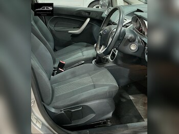 Used Ford Fiesta 2010 for sale - 75170548: Photo