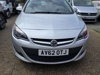 2012 - 1.6 16v SE Hatchback 5dr Petrol Auto Euro 5 (115 ps)
