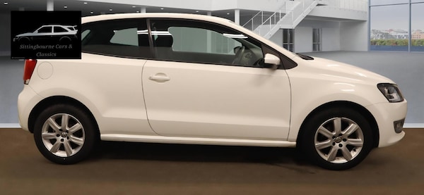 Used Volkswagen Polo 2011 for sale - 76244888: Photo 2