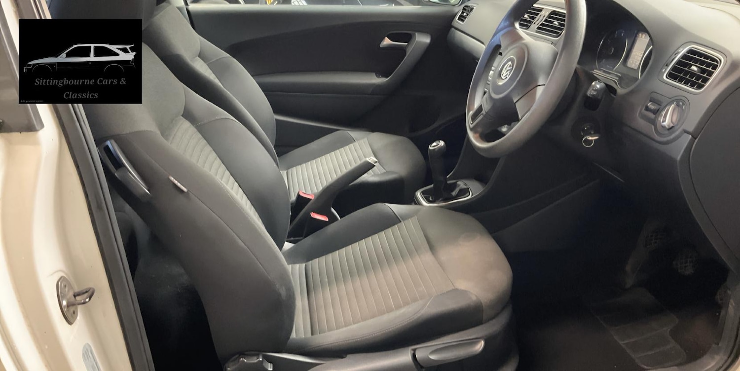 Used Volkswagen Polo 2011 for sale - 76244888: Photo 3