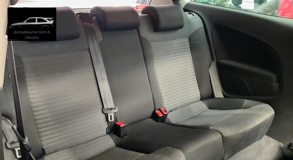 Used Volkswagen Polo 2011 for sale - 76244888: Photo 4