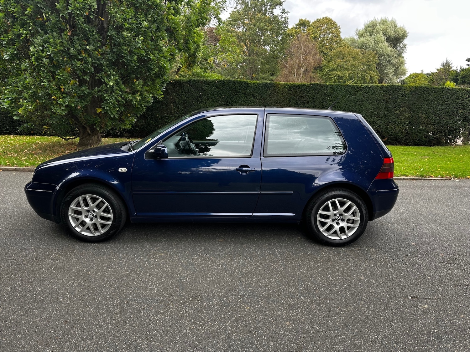 Used Volkswagen Golf 2002 for sale - 76133118: Photo 4