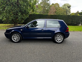 Used Volkswagen Golf 2002 for sale - 76133118: Photo