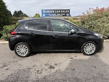Used Peugeot 208 2018 for sale - 79608617: Photo