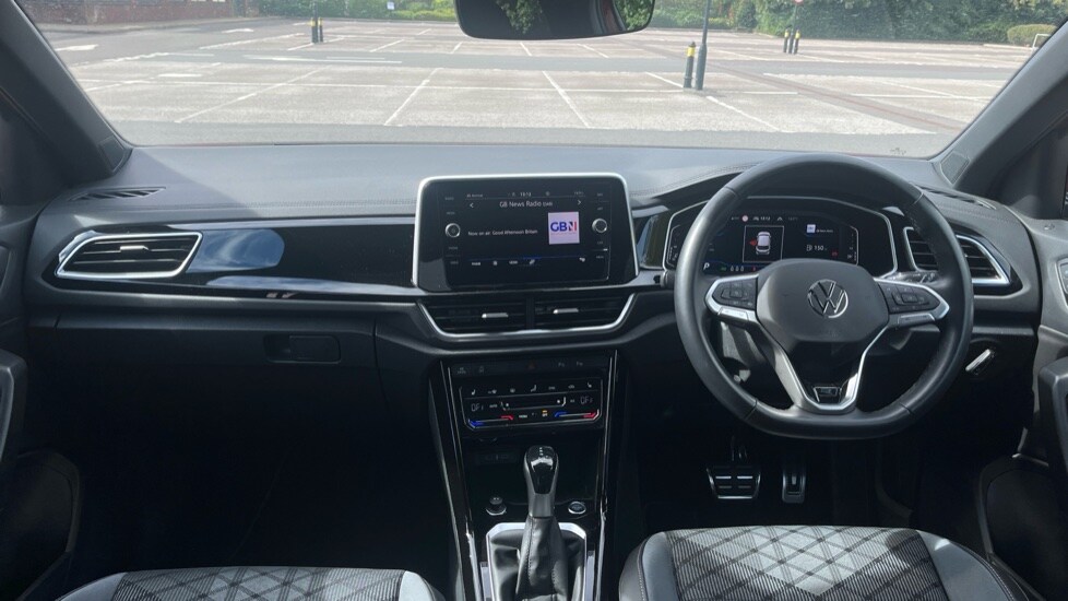 Used Volkswagen T-Roc 2023 for sale - 75967179: Photo 11