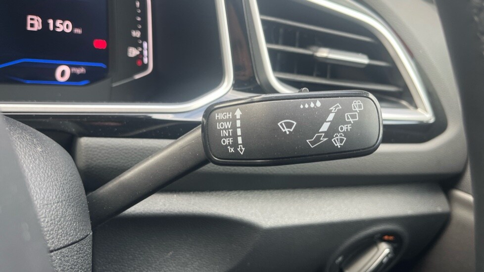 Used Volkswagen T-Roc 2023 for sale - 75967179: Photo 26