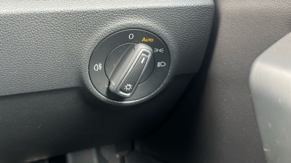 Used Volkswagen T-Roc 2023 for sale - 75967179: Photo 41