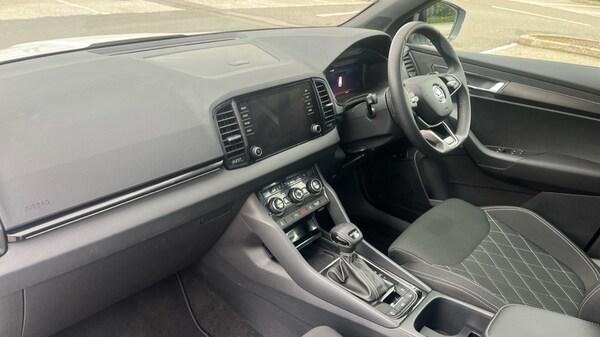 Used Skoda Karoq 2024 for sale - 76015062: Photo 2