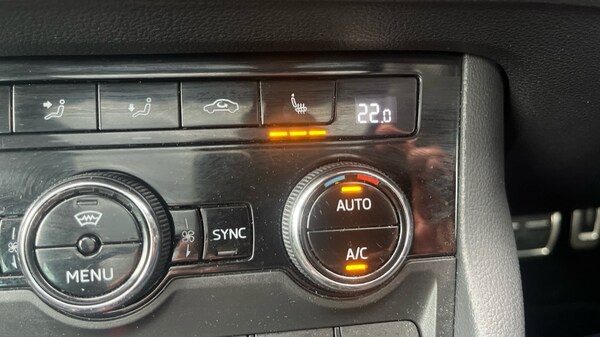 Used Skoda Karoq 2024 for sale - 76015062: Photo 30