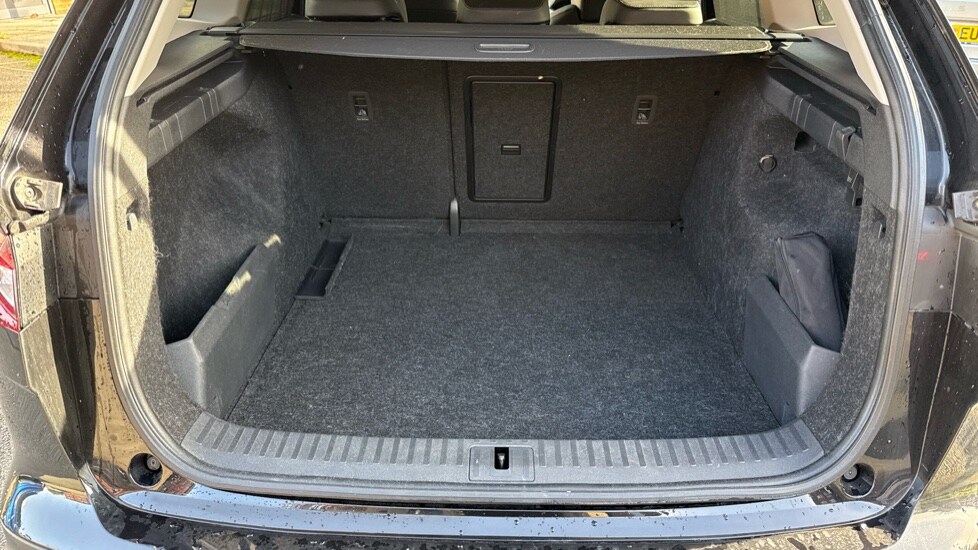 Used Skoda Enyaq 2024 for sale - 76361842: Photo 16