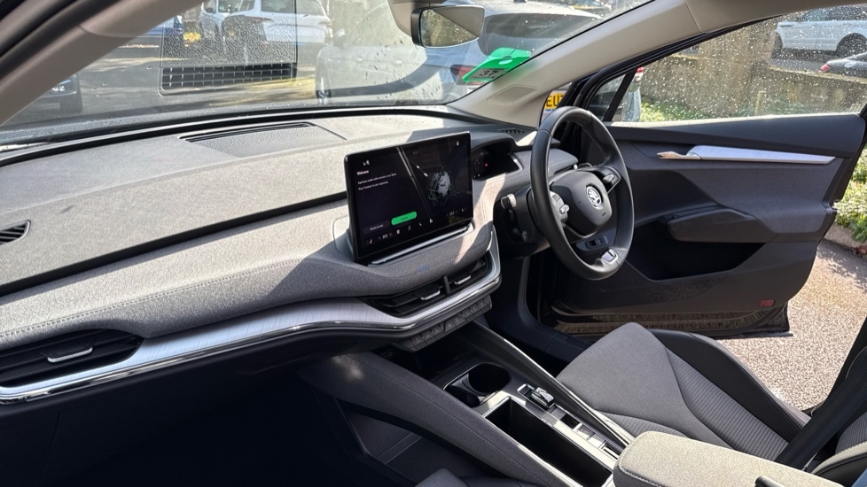 Used Skoda Enyaq 2024 for sale - 76361842: Photo 2