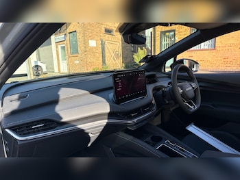 Used Skoda Enyaq 2025 for sale - 76178053: Photo 2