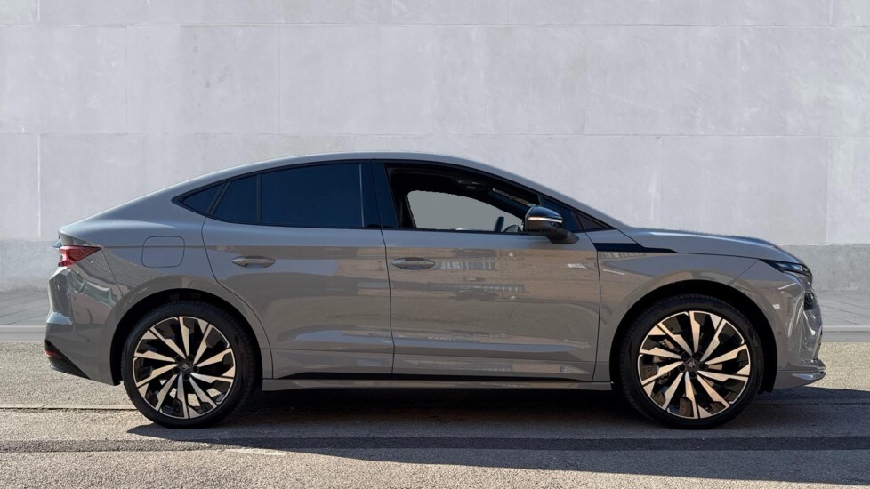 Used Skoda Enyaq 2025 for sale - 76178053: Photo 4