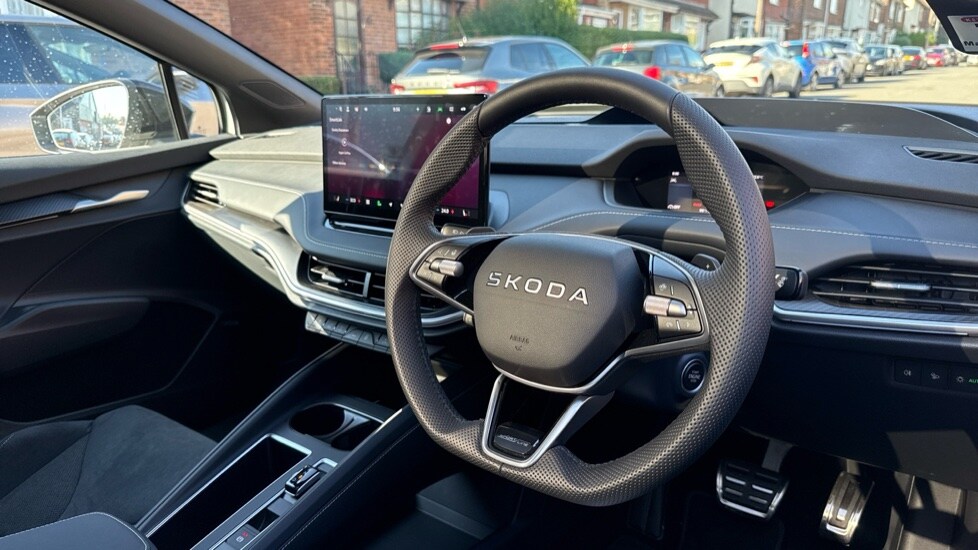 Used Skoda Enyaq 2025 for sale - 76178053: Photo 6