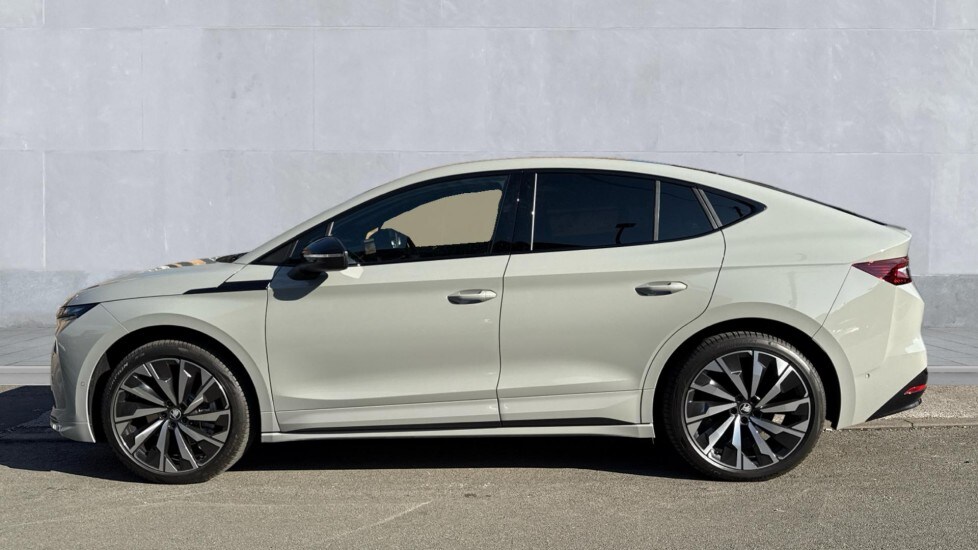 Used Skoda Enyaq 2025 for sale - 76178053: Photo 9