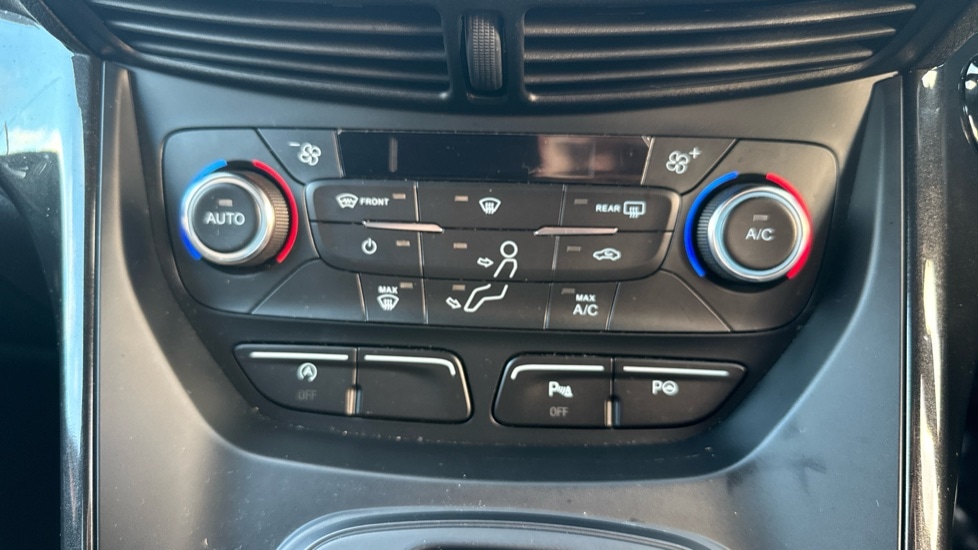 Used Ford Kuga 2018 for sale - 76660745: Photo 34