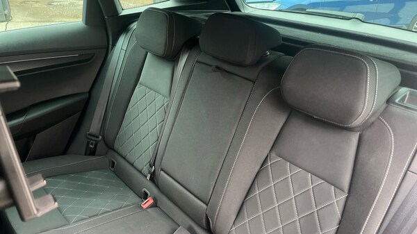 Used Skoda Karoq 2025 for sale - 76217205: Photo 15
