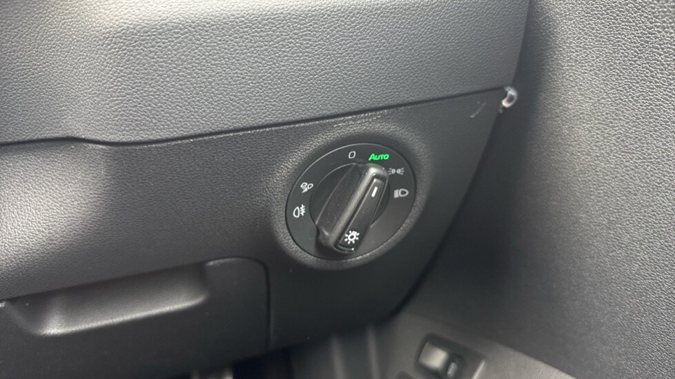 Used Skoda Karoq 2024 for sale - 76023185: Photo 35