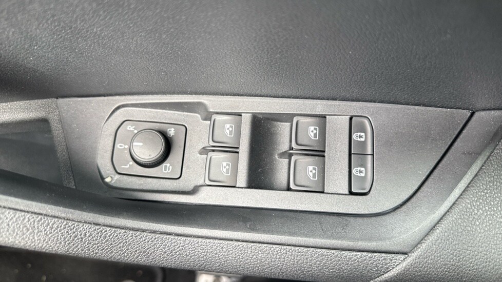 Used Skoda Karoq 2024 for sale - 76023185: Photo 36