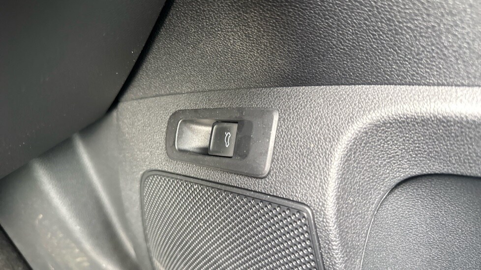 Used Skoda Karoq 2024 for sale - 76023185: Photo 37