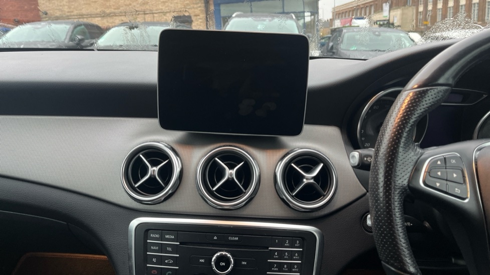 Used Mercedes-Benz GLA 2018 for sale - 76640129: Photo 12