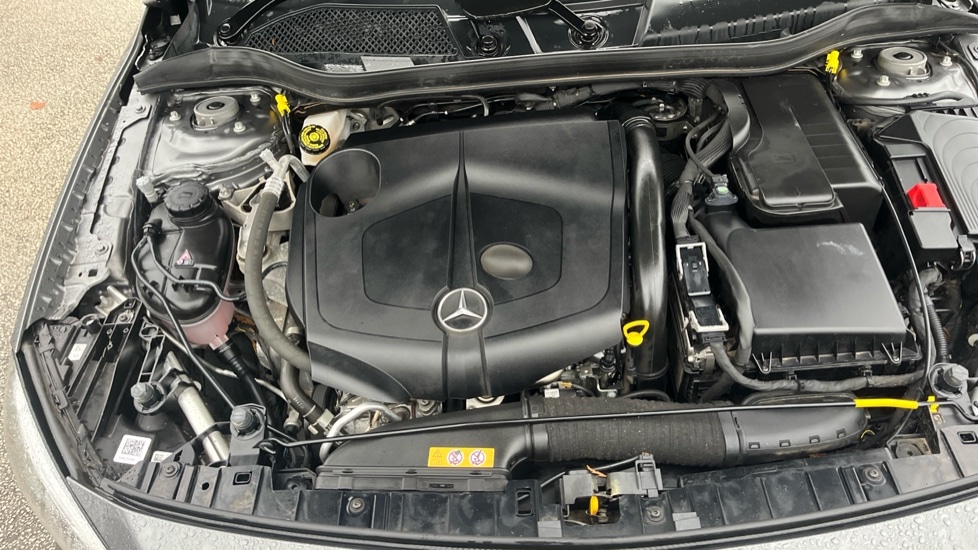 Used Mercedes-Benz GLA 2018 for sale - 76640129: Photo 16