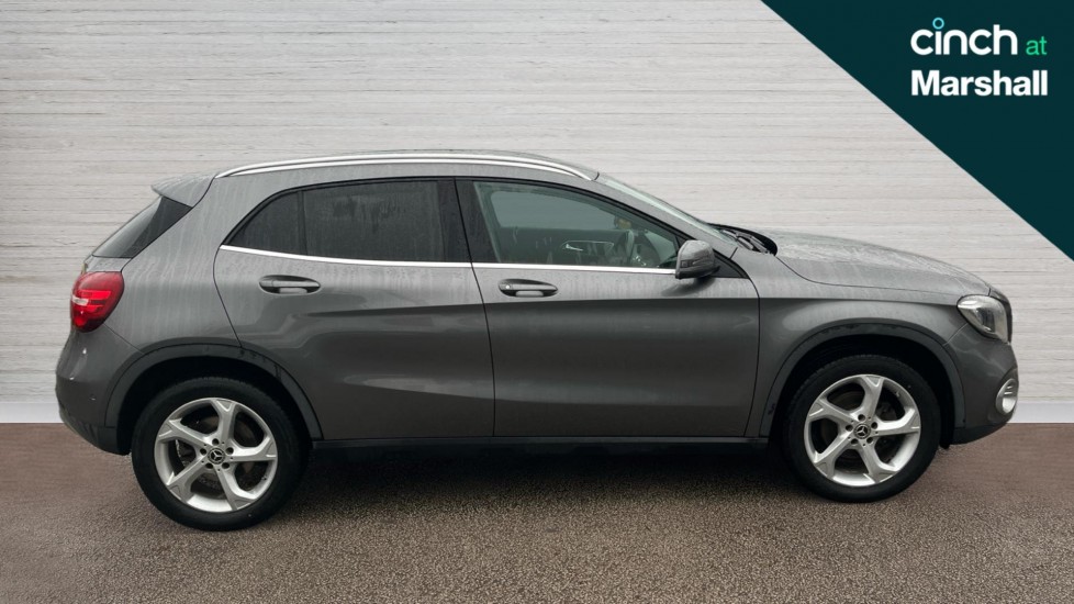 Used Mercedes-Benz GLA 2018 for sale - 76640129: Photo 2