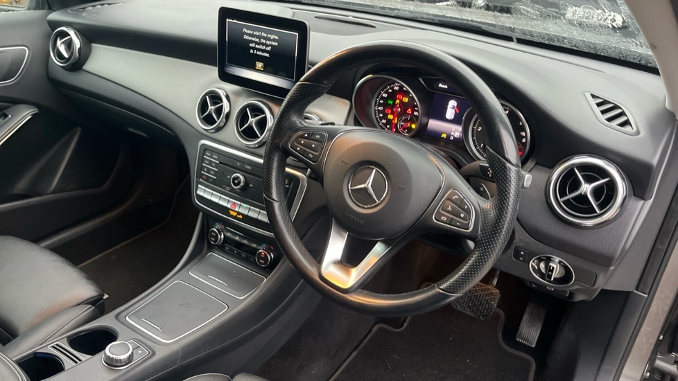 Used Mercedes-Benz GLA 2018 for sale - 76640129: Photo 9