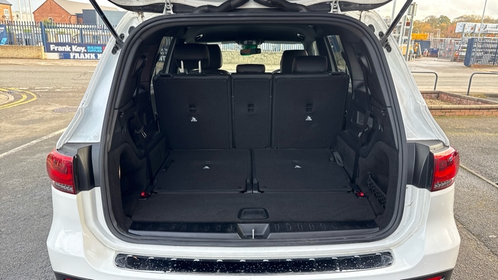 Used Mercedes-Benz GLB 2023 for sale - 76851205: Photo 32