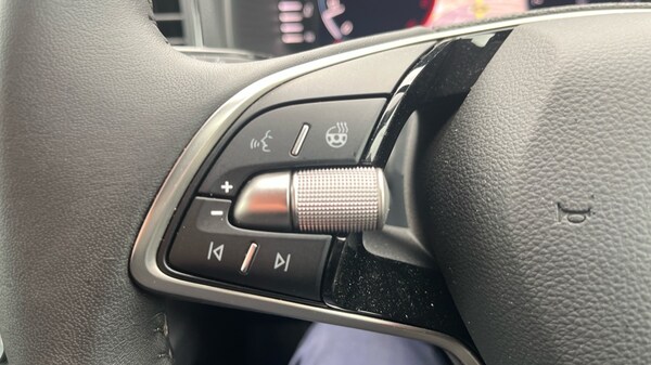 Used Skoda Karoq 2025 for sale - 76074272: Photo 29