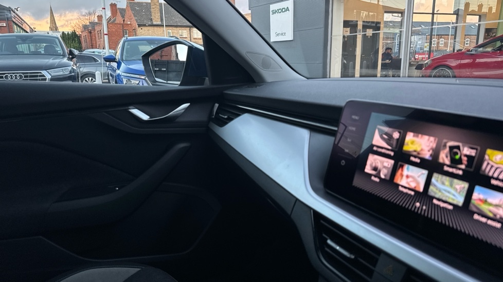 Used Skoda Kamiq 2021 for sale - 76888832: Photo 43