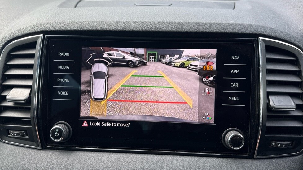 Used Skoda Karoq 2024 for sale - 76180184: Photo 21