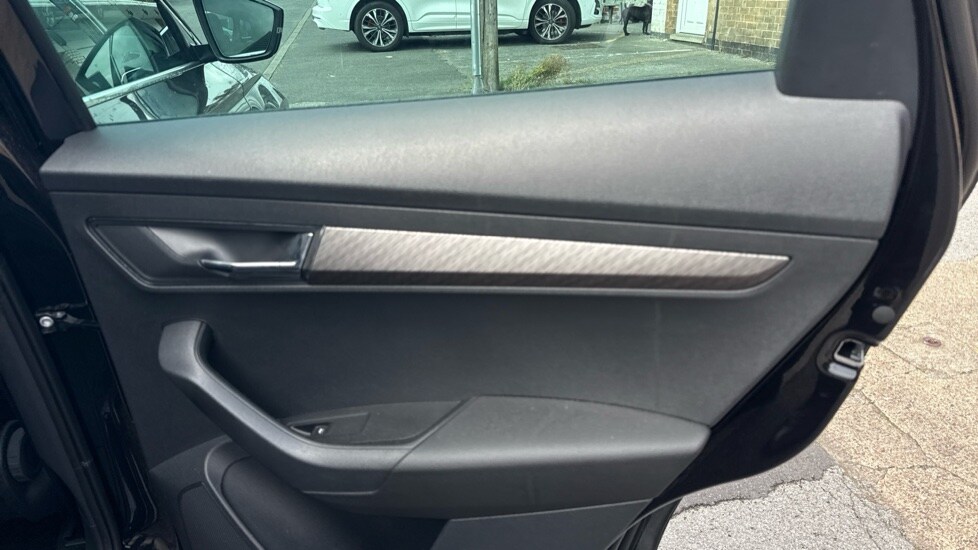 Used Skoda Karoq 2024 for sale - 76180184: Photo 30