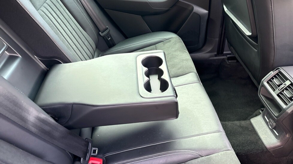 Used Skoda Karoq 2024 for sale - 76180184: Photo 32