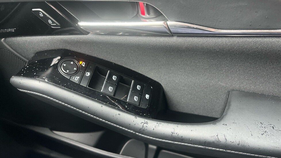 Used Mazda CX-30 2025 for sale - 76507598: Photo 32