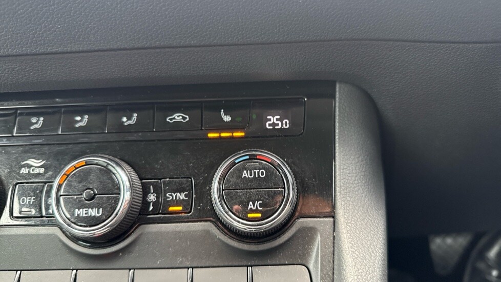 Used Skoda Karoq 2024 for sale - 76901312: Photo 29