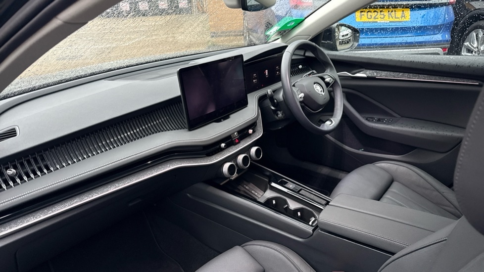 Used Skoda Superb 2024 for sale - 76623524: Photo 10