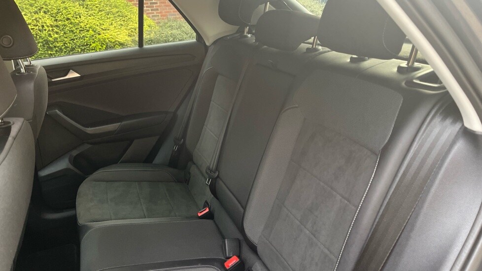 Used Volkswagen T-Roc 2023 for sale - 76575221: Photo 14