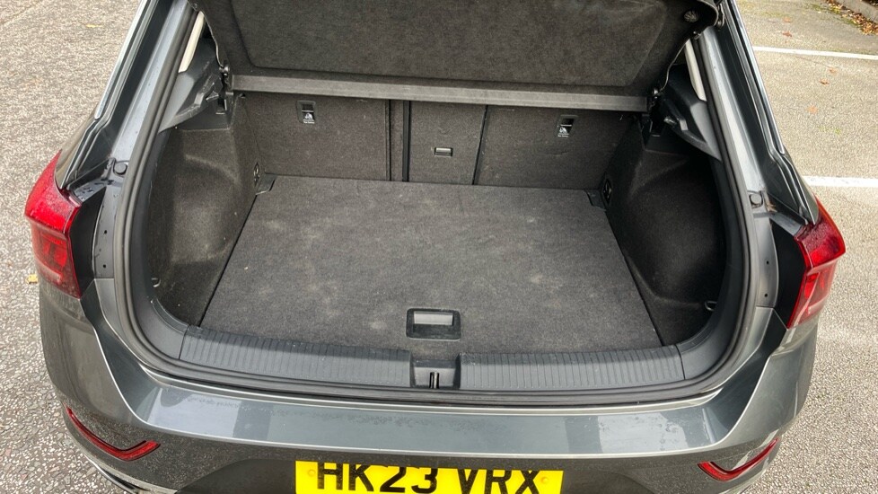 Used Volkswagen T-Roc 2023 for sale - 76575221: Photo 15